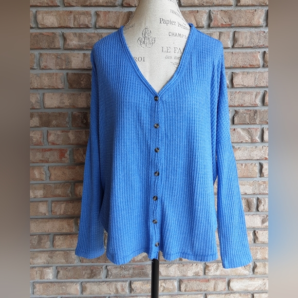 Out from Under Urban Outfitters Blue Textured Button Front Boho Top. - Picture 1 of 9